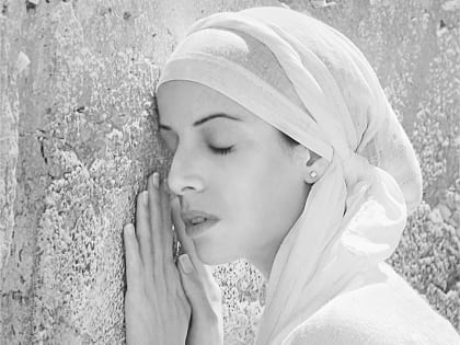 «Мо­лит­вы Иеру­са­ли­ма» по­ка­жут в Рус­ском му­зее фо­то­гра­фии