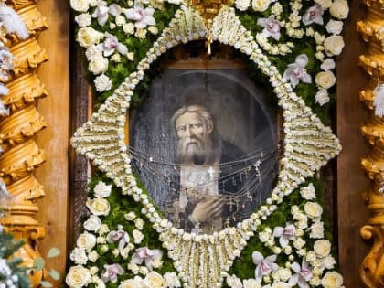 15 января – преставление, второе обретение святых мощей преподобного Серафима Саровского