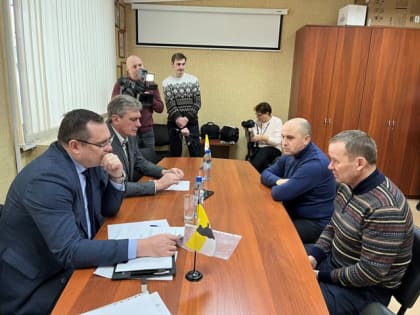 Александр Ефремцев провел приемы граждан в Сергачском и Бутурлинском муниципальных округах