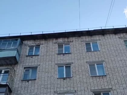 Уголовное дело возбудили по факту схода наледи на детей с крыши дома в Шахунье