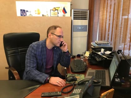 Александр Шаронов поможет в организации легкоатлетических соревнований и устройстве библиотеки в детском саду на Бору