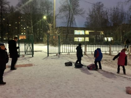 Весь в отца: у кого из нижегородцев ребенок закончит школу с золотой медалью