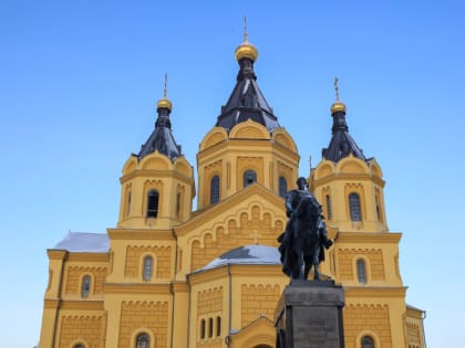 Глава Нижегородской митрополии совершил Божественную литургию в Александро-Невском кафедральном соборе Нижнего Новгорода