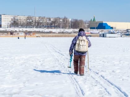 Рыбаков Дзержинска предупреждают об опасности выхода на лёд
