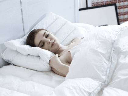 Нижегородцам рассказали о влиянии недосыпа на состояние волос