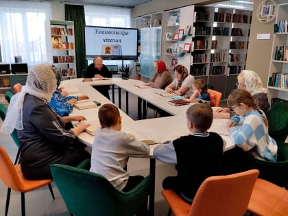 В Чернухе прошло очередное занятие «Евангельских чтений»