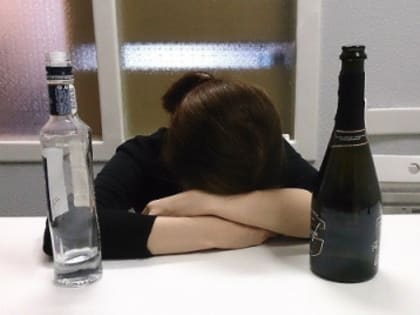 Около 600 нижегородцев умерли от алкоголя и наркотиков в 2023 году