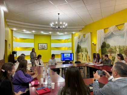 Молодежный парламент Нижегородской области: Встреча и обсуждения