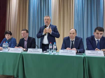 Встречу с жителями села Линда провел депутат Игорь Гордеев