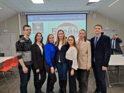 Команда юридического факультета ННГУ заняла первое место в серии интеллектуальных игр