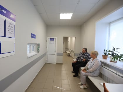 В амбулатории поселка Пыра проверили результаты работ по нацпроекту и обсудили планы по расширению медуслуг