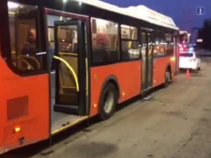 Нижегородка пострадала при падении в автобусе на улице Коминтерна