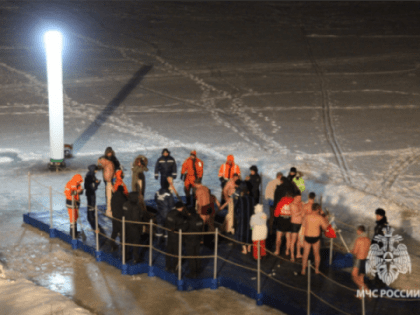 Свыше 8000 нижегородцев приняли участие в купаниях в ночь на Крещение