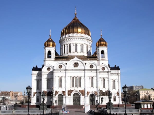 Митрополит Георгий сослужил Святейшему Патриарху на Божественной литургии в Храме Христа Спасителя в Москве