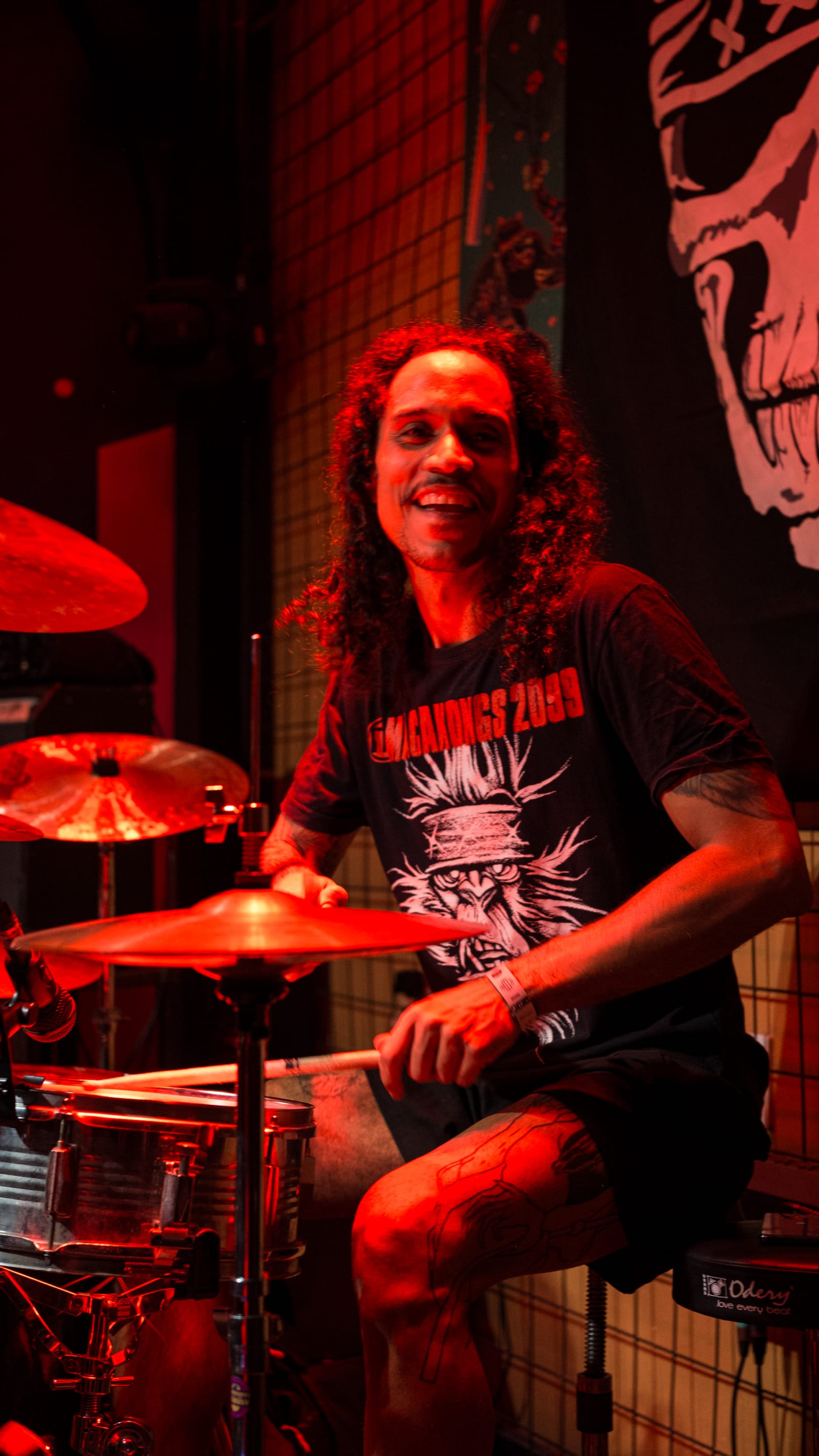 Cerberado ao vivo — Thiago Brito na bateria