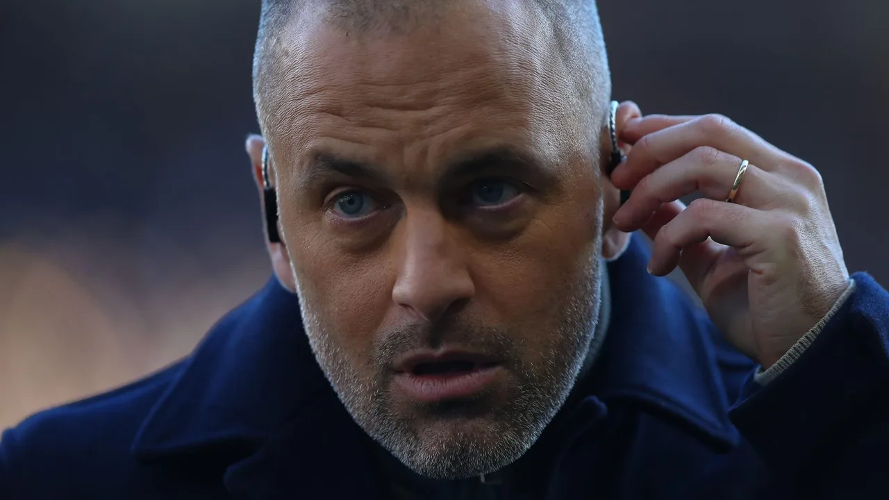 Joe Cole aona ‘kizungumkuti’ Chelsea, Alonso na ushauri wa kusajili nyota wawili wa bure
