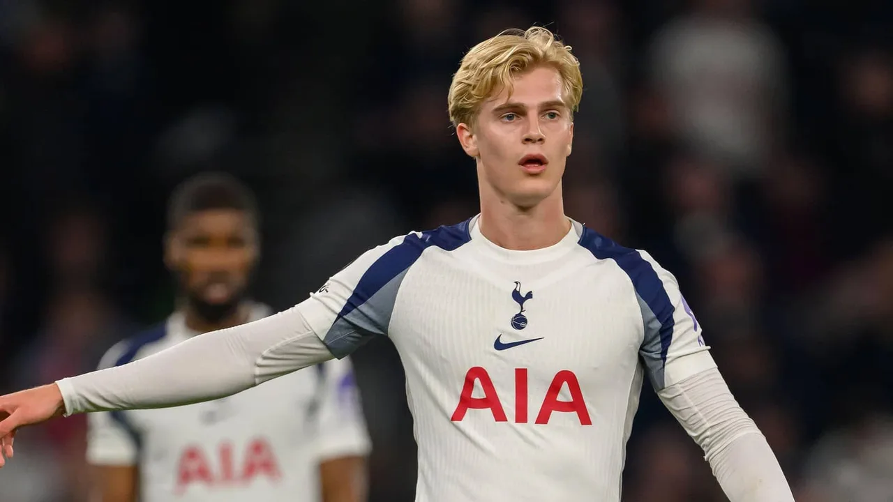 Lucas Bergvall atabiriwa kutofika mbali Tottenham, Nottingham Forest yatajwa