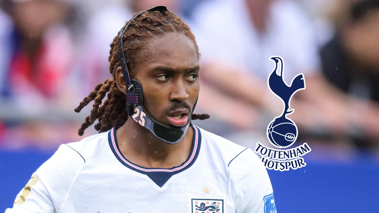 Tottenham yashauriwa kutouza Djed Spence kwa chini ya pauni milioni 50
