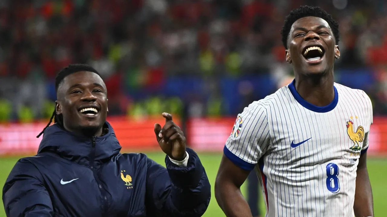 Manchester United yabadili gia; yataja viungo watatu wapya