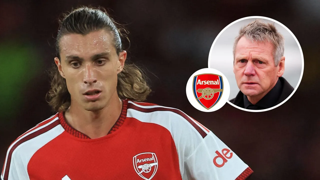 Stuart Pearce amshambulia nyota wa Arsenal, adai alistahili kadi nyekundu
