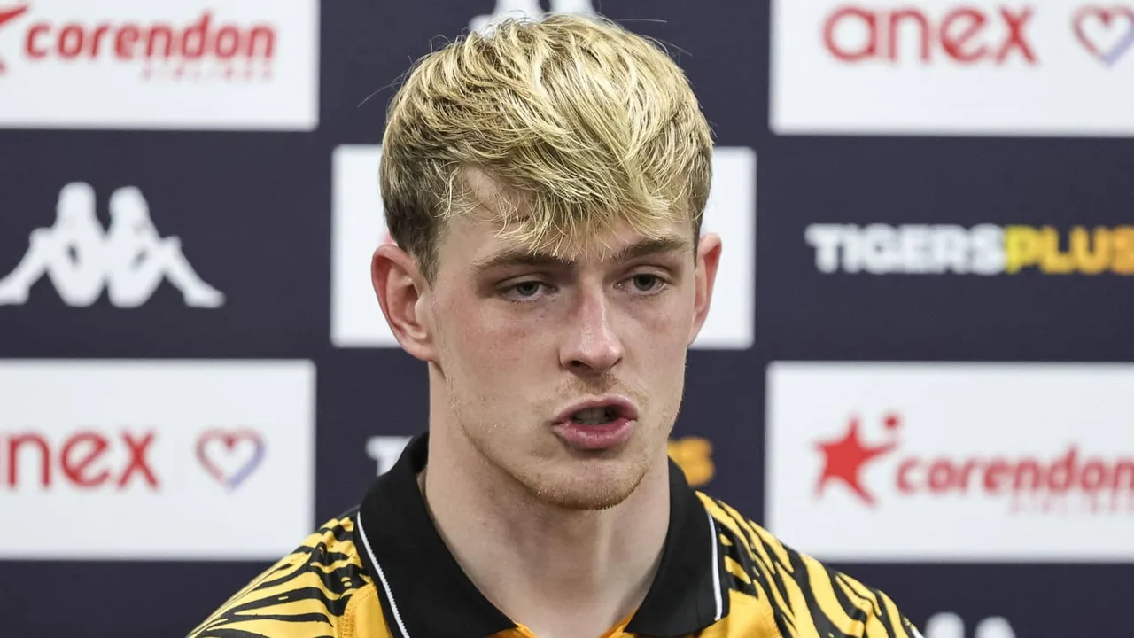 Manchester United katika mazungumzo ya kumuuza kiungo Toby Collyer