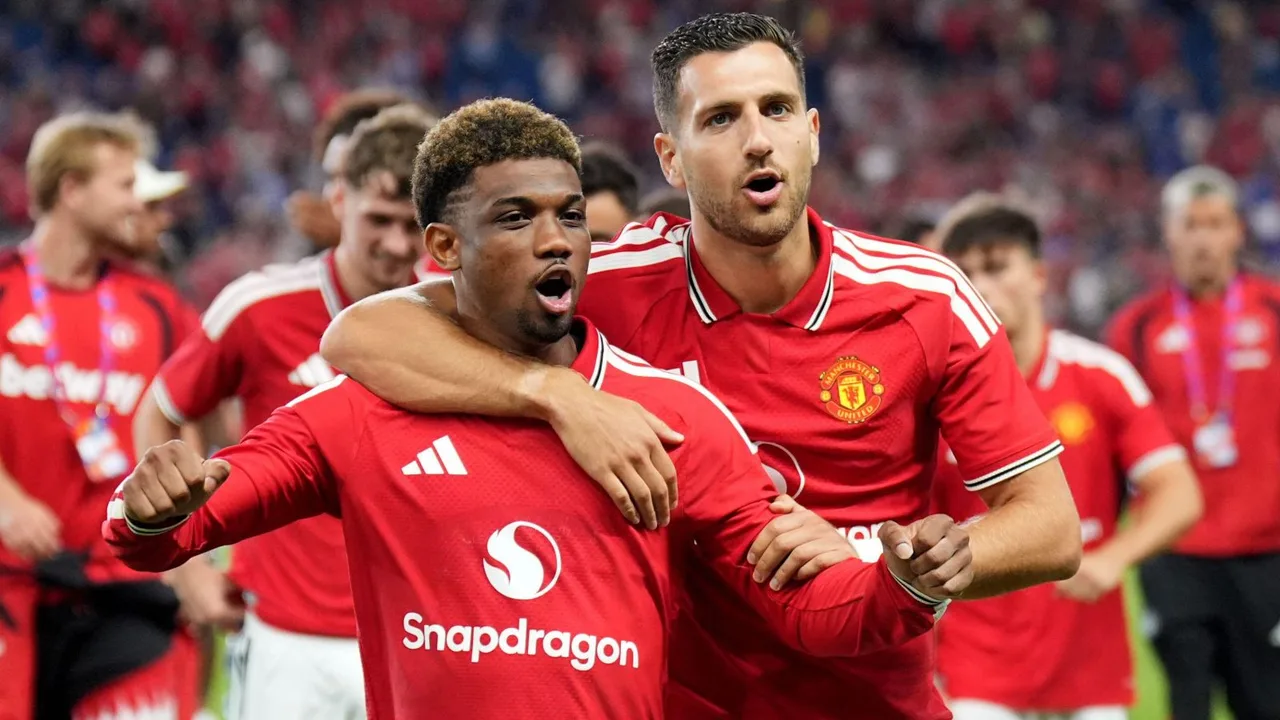 Aston Villa wameweka ofa mezani kwa Amad Diallo, Zirkzee naye anaelekea kutimka Man Utd