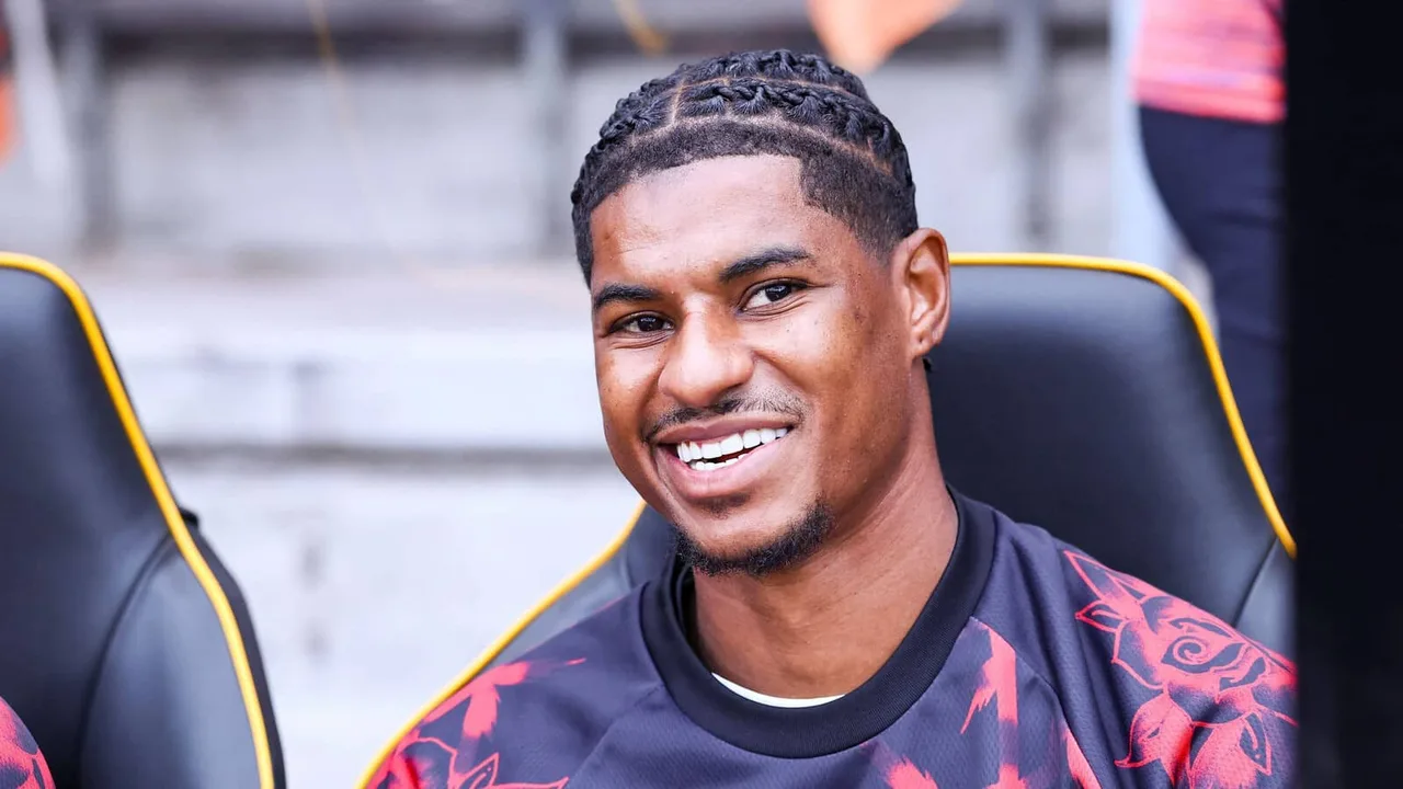 Ashley Young amtabiria makubwa Marcus Rashford kikosini Man Utd