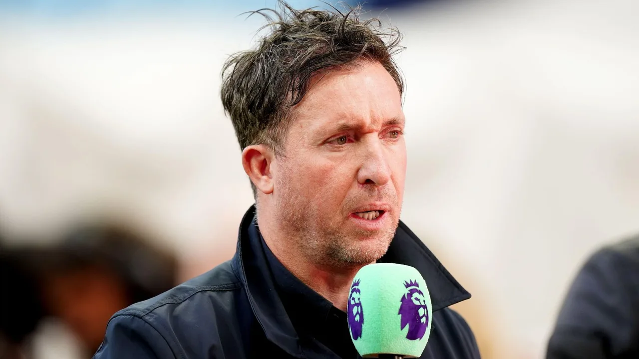 Robbie Fowler awajia juu nyota wa Tottenham baada ya kipigo dhidi ya Liverpool