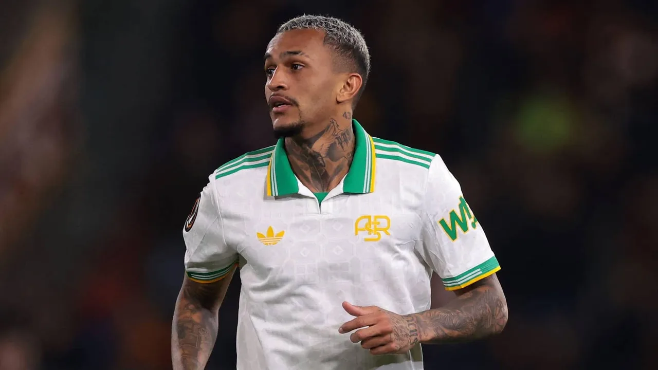 Manchester United yajipanga kusuka upya safu ya ulinzi