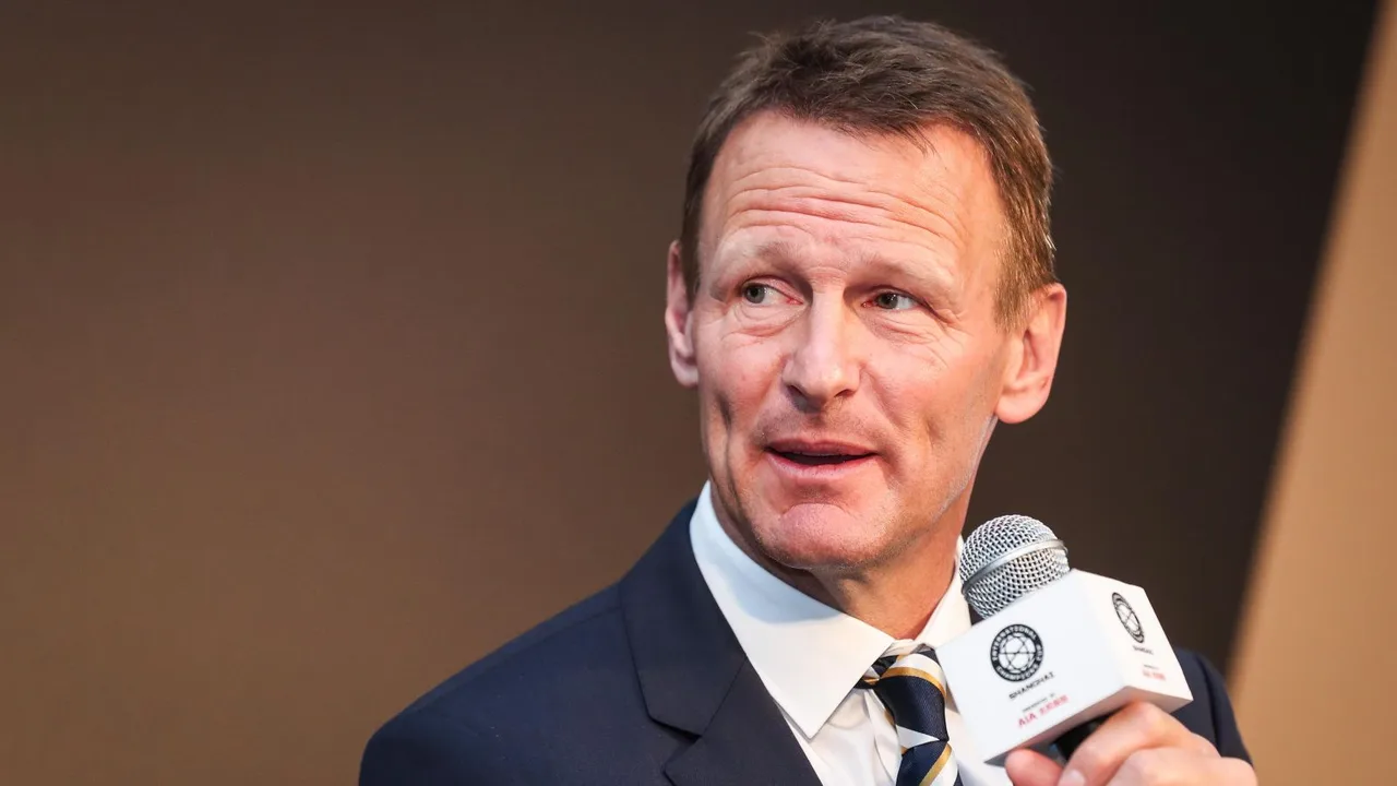 Sheringham bado hajashawishika na Baleba, asema presha kwa Carrick ni kubwa
