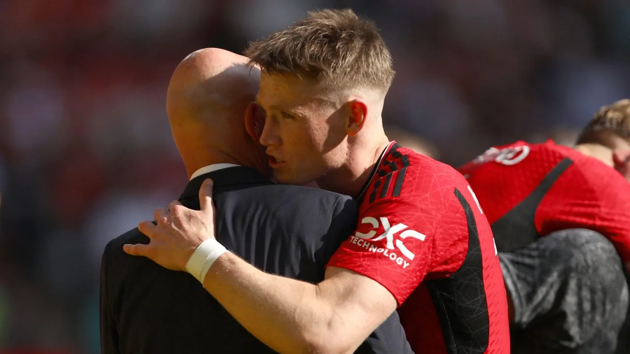 Ten Hag: United walikubali kutomuza McTominay, kisha wakamuuza Napoli