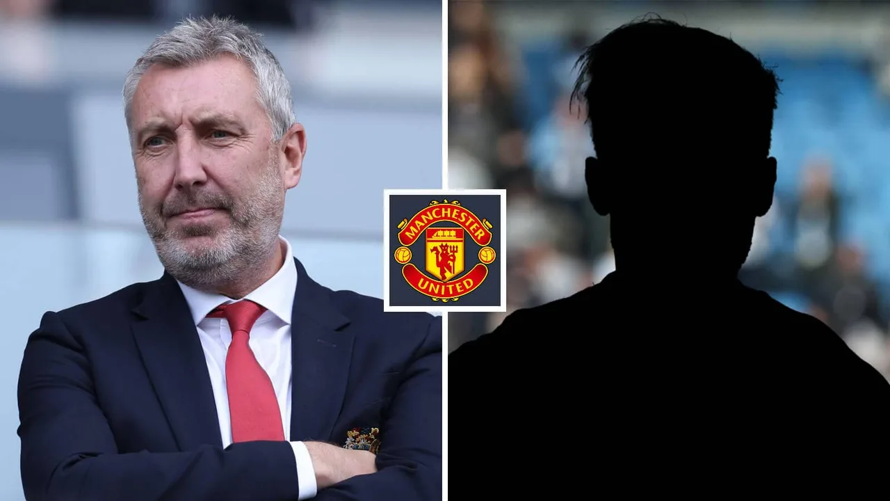 Man Utd Waweka Lewis Hall na Adrien Truffert Kwenye Orodha ya Mabeki wa Kushoto