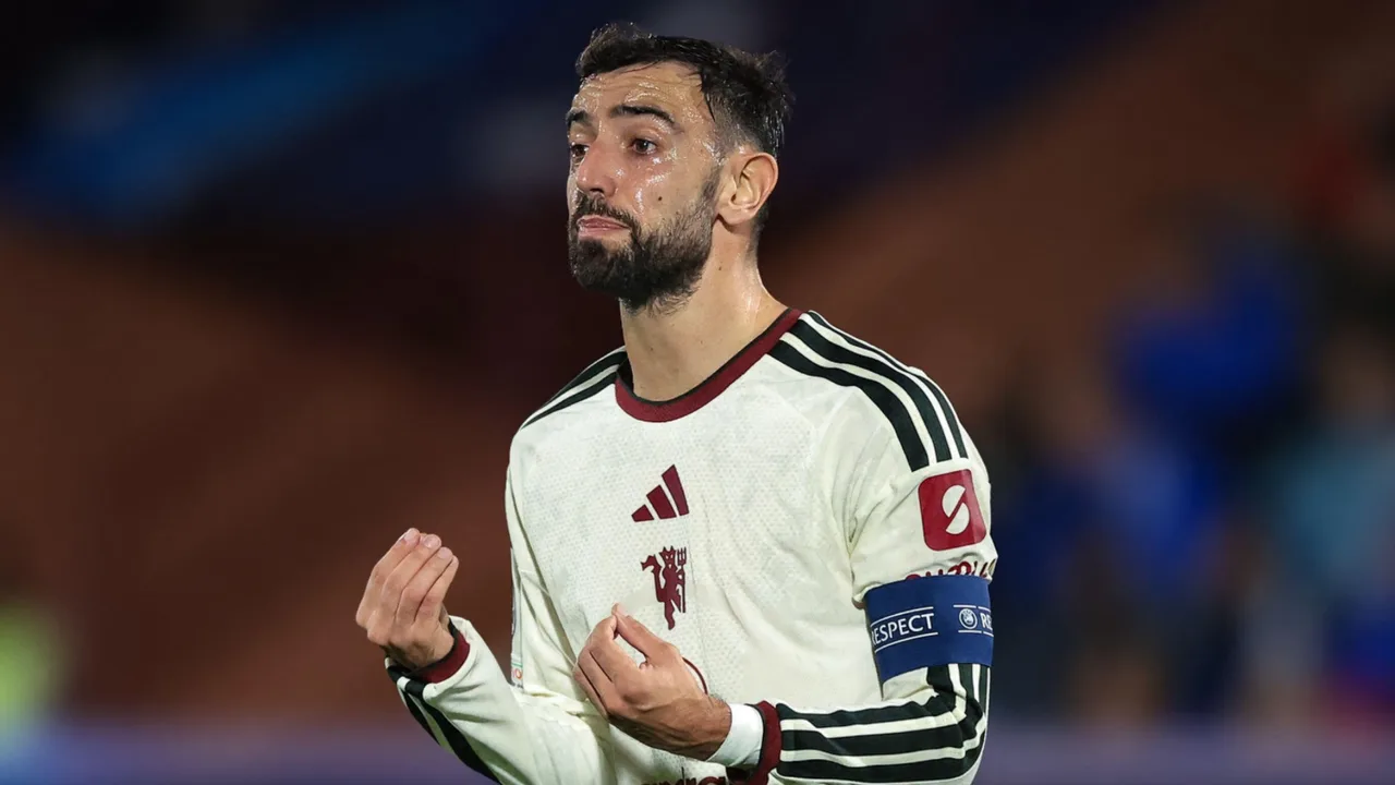 Cole amkosoa Fernandes kwa kuhoji mbinu za Carrick baada ya kipigo cha Como
