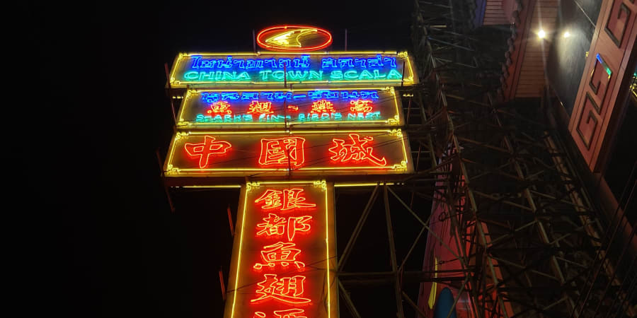 Bangkok Food Guide: Best Street Food & Hidden Gems