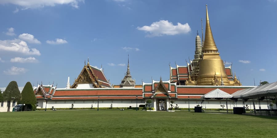 The Bangkok Temple Triangle: A Guide to Wat Arun, Wat Pho & Grand Palace
