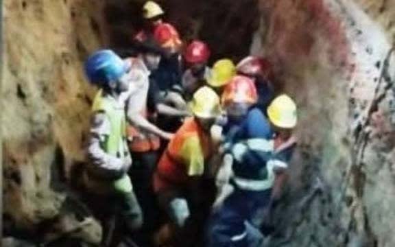 চট্টগ্রাম ওয়াসার পাইপলাইন স্থাপনের সময় চার শ্রমিক হতাহত