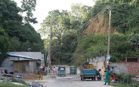 নিরাপত্তার ঘেরাটোপে জঙ্গল সলিমপুর