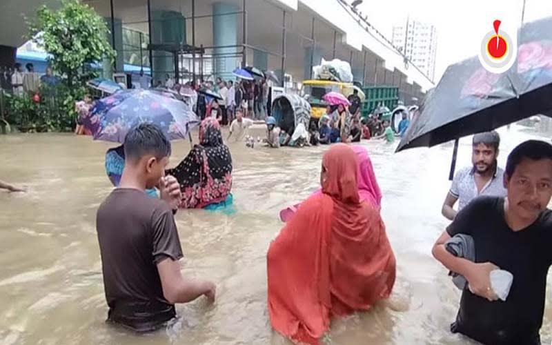 ১৯ বছরের রেকর্ড ভাঙা বৃষ্টিতে অচল চট্টগ্রাম