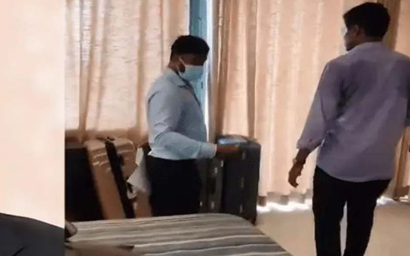 সাবেক ভূমিমন্ত্রী জাবেদের ফ্ল্যাটে দুদকের অভিযান