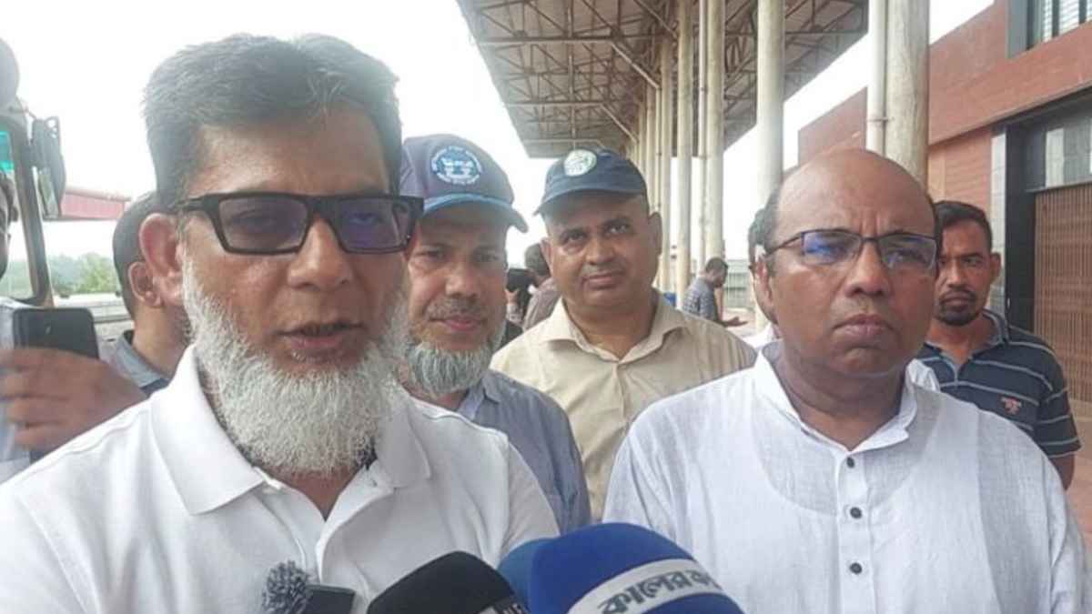 কক্সবাজার রুটে চালু হবে এক জোড়া মহানগর এক্সপ্রেস ট্রেন: রেল প্রতিমন্ত্রী