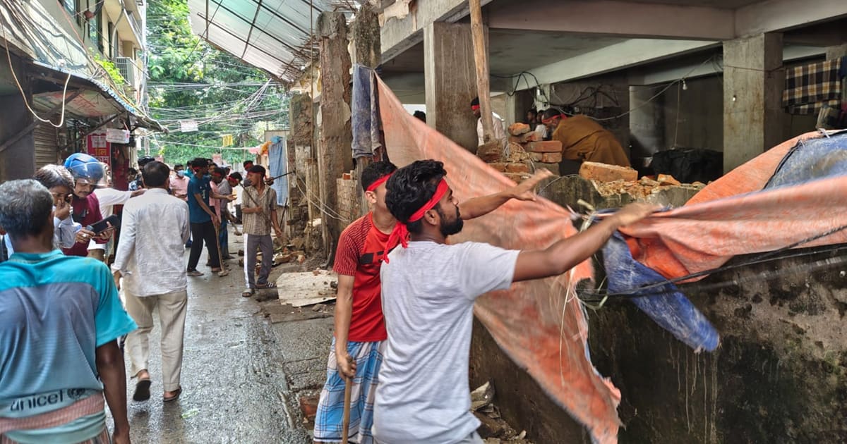 আওয়ামী দোসরদের ৭ স্থাপনায় সিডিএর ২৭ লাখ জরিমানা