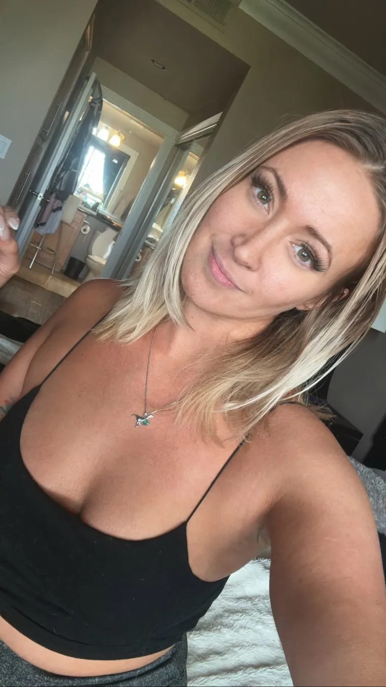 NIKKI C💦MS - Hot Blonde OnlyFans 💦