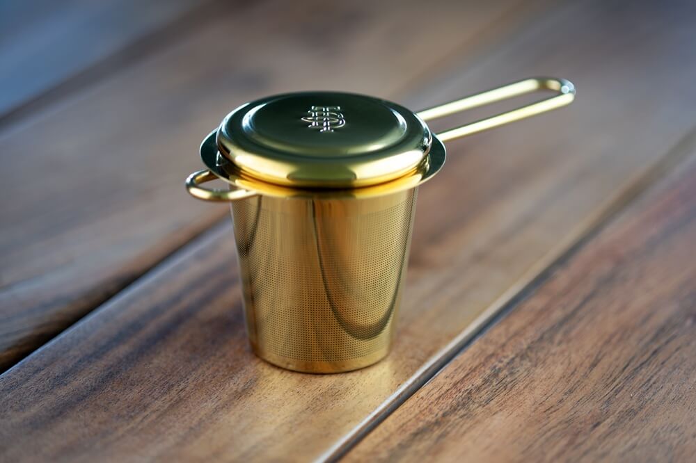 The Banks Tea - Premium English Tea - Product Detail Image - Tea Strainer