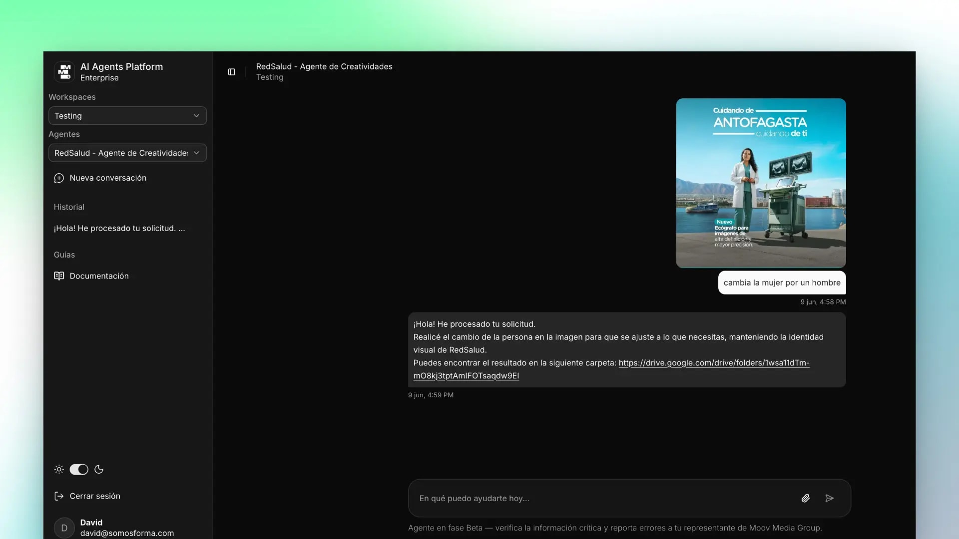 Chat con un agente de creatividades que devuelve una imagen editada y el enlace a la carpeta con el resultado