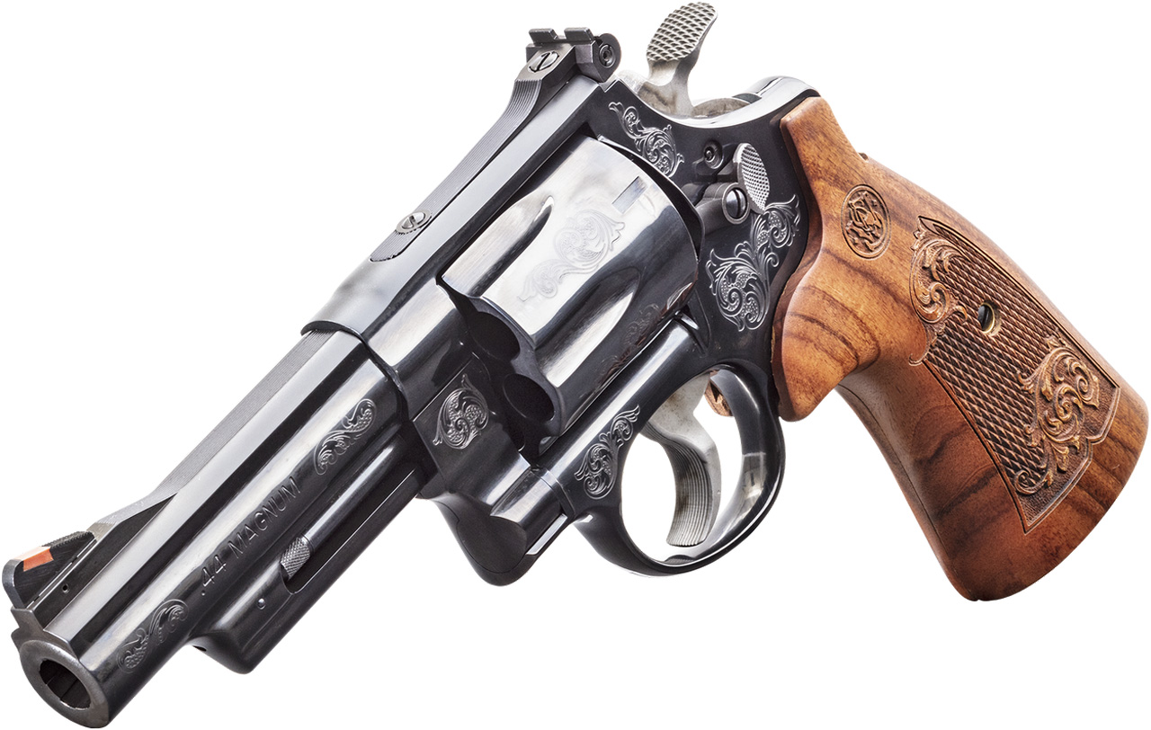 S&W M29 .44マグナム手彫り彫刻作品｜聖像騎士 × 中世紋章モチーフ S&W M29 - Wikipedia