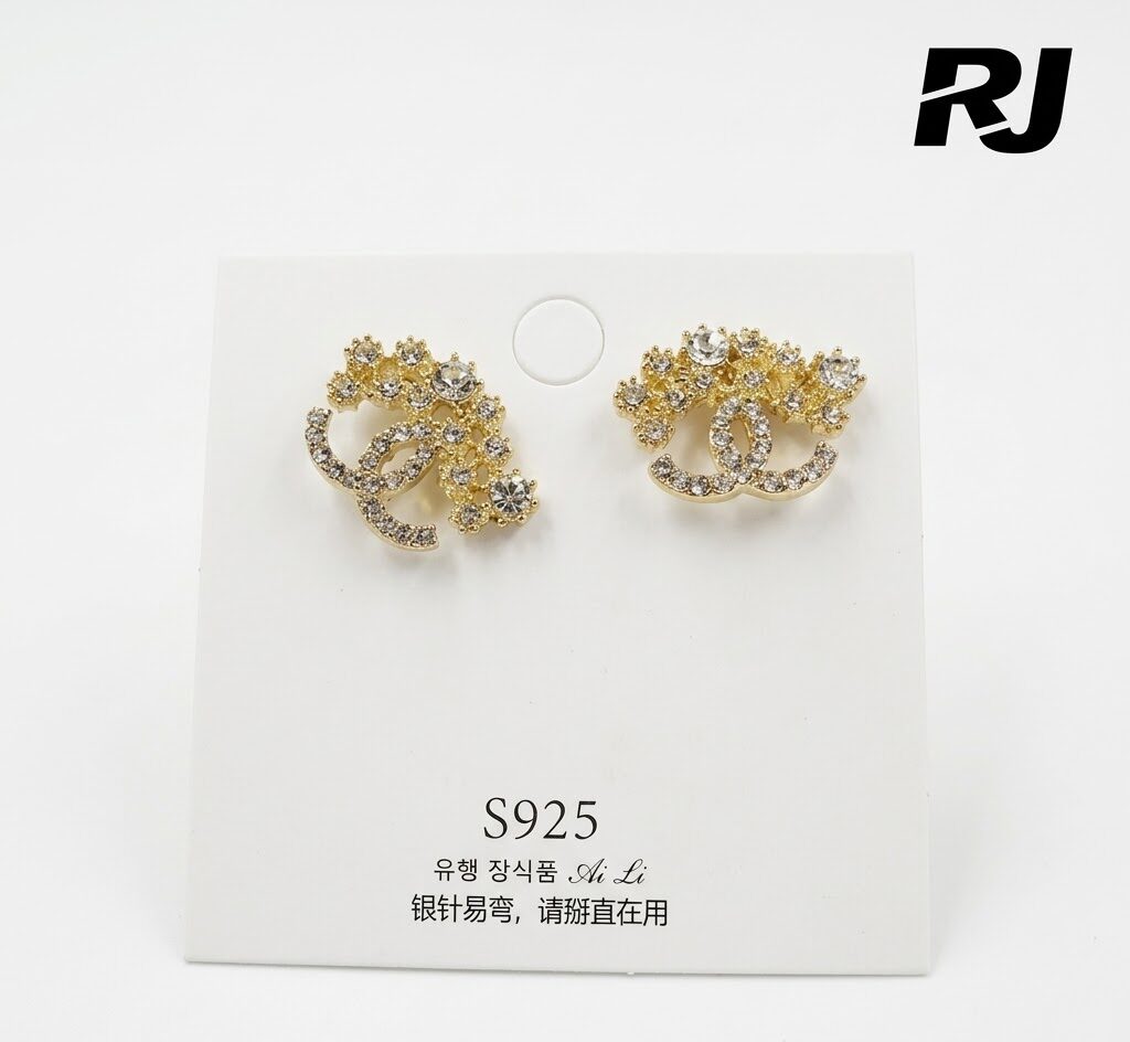 Arete c/doble C y flor