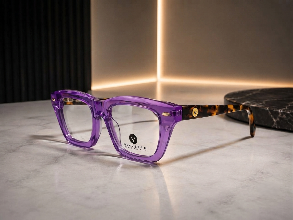 Signature eyewear collection