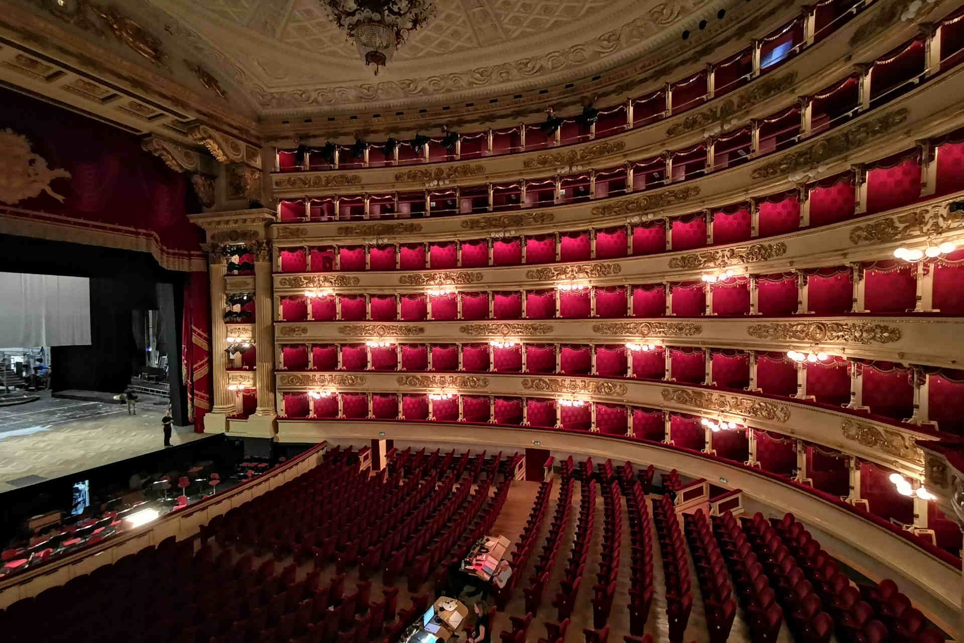 licenziamento teatro la scala.jpg