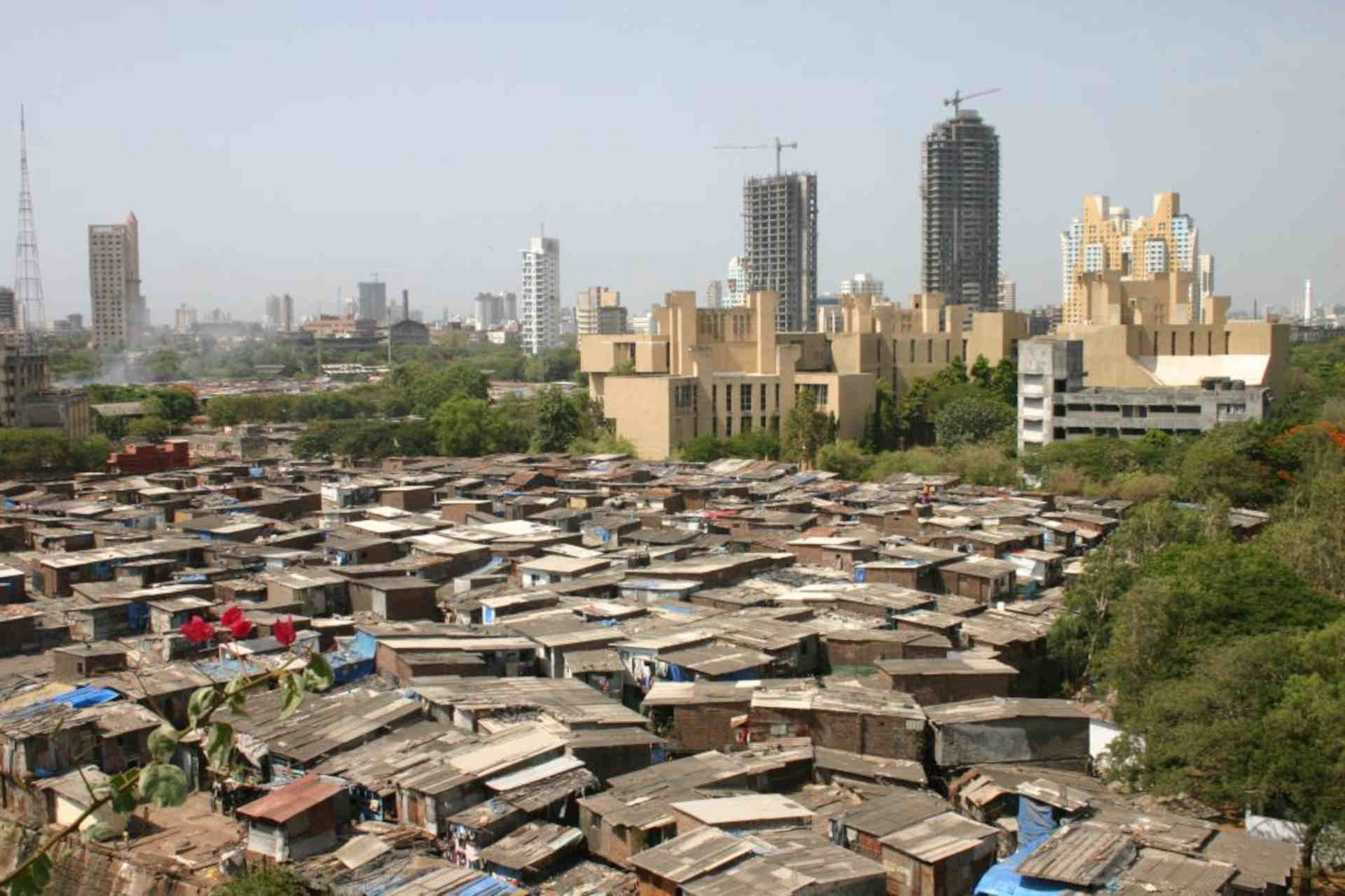 slum mumbai.jpg