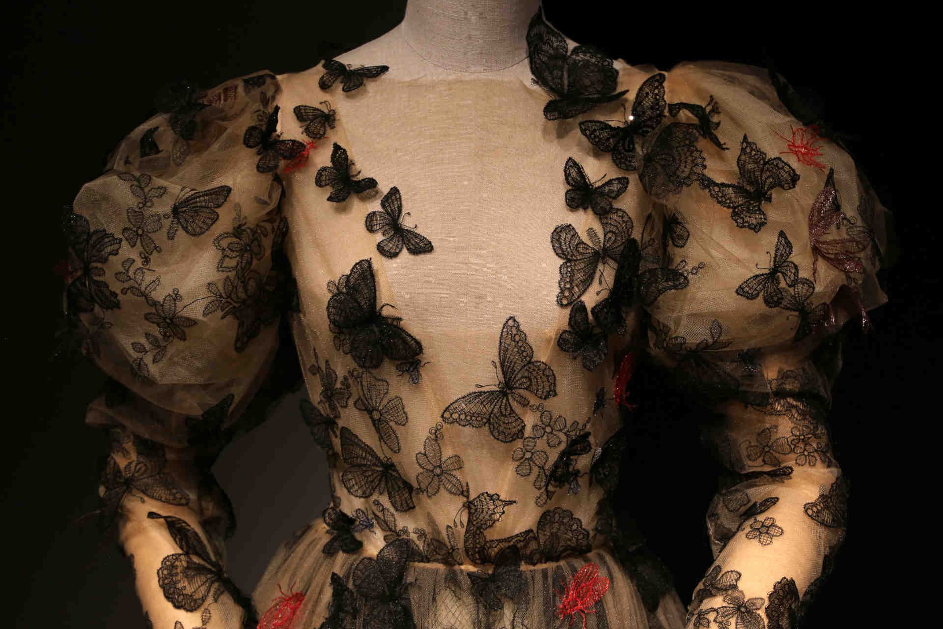 schiaparelli haute couture.jpg